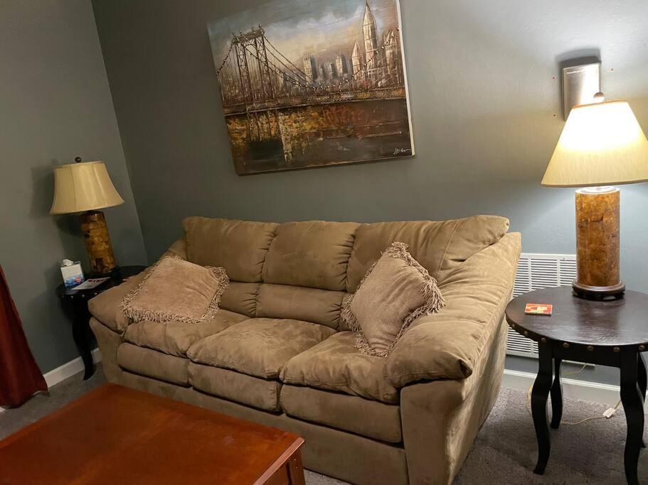 Appartement Dartt'S Park Flat à Owatonna Extérieur photo